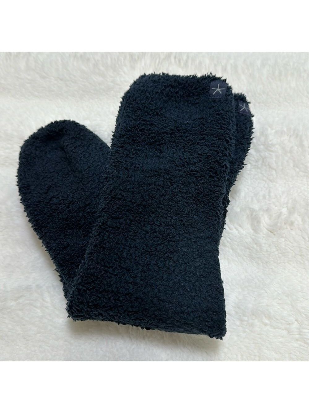 BAREFOOT DREAMS COZY CHIC NAVY BLUE SOCKS.